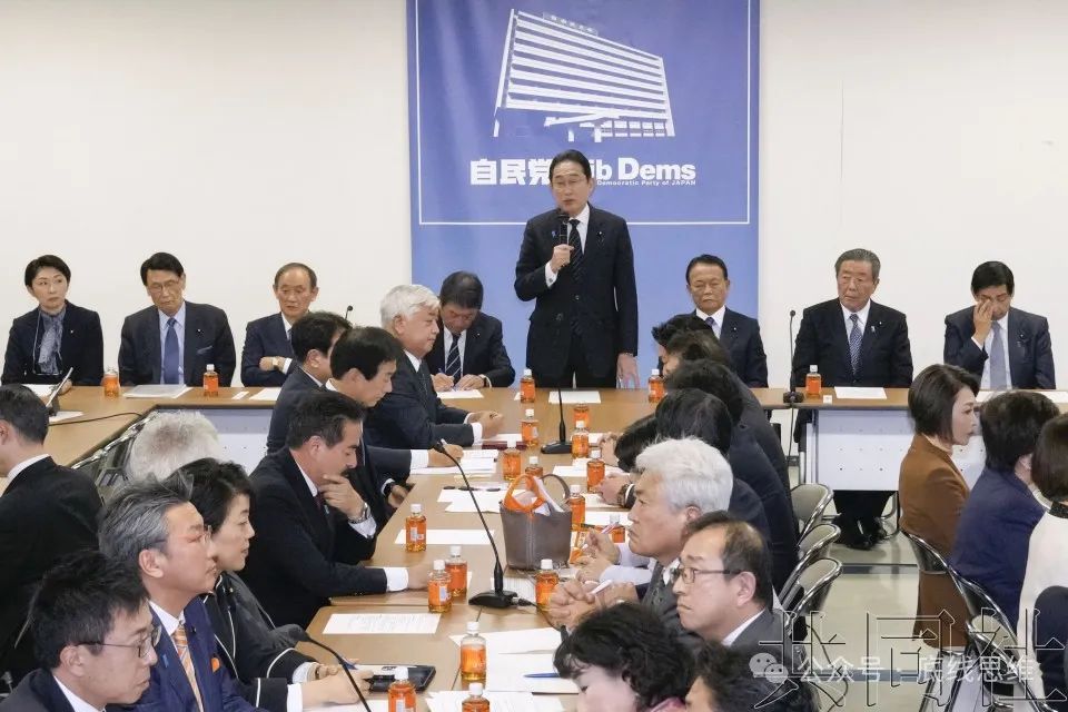 错乱了？特朗普公开讲话，竟把乌克兰伊朗搞混，白宫还好吗？