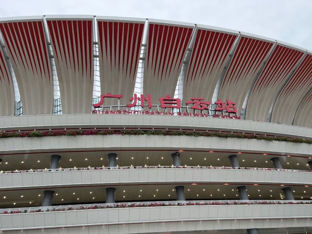 广州白云站,广汕高铁,汕汕高铁首次亮相春运-新浪汽车