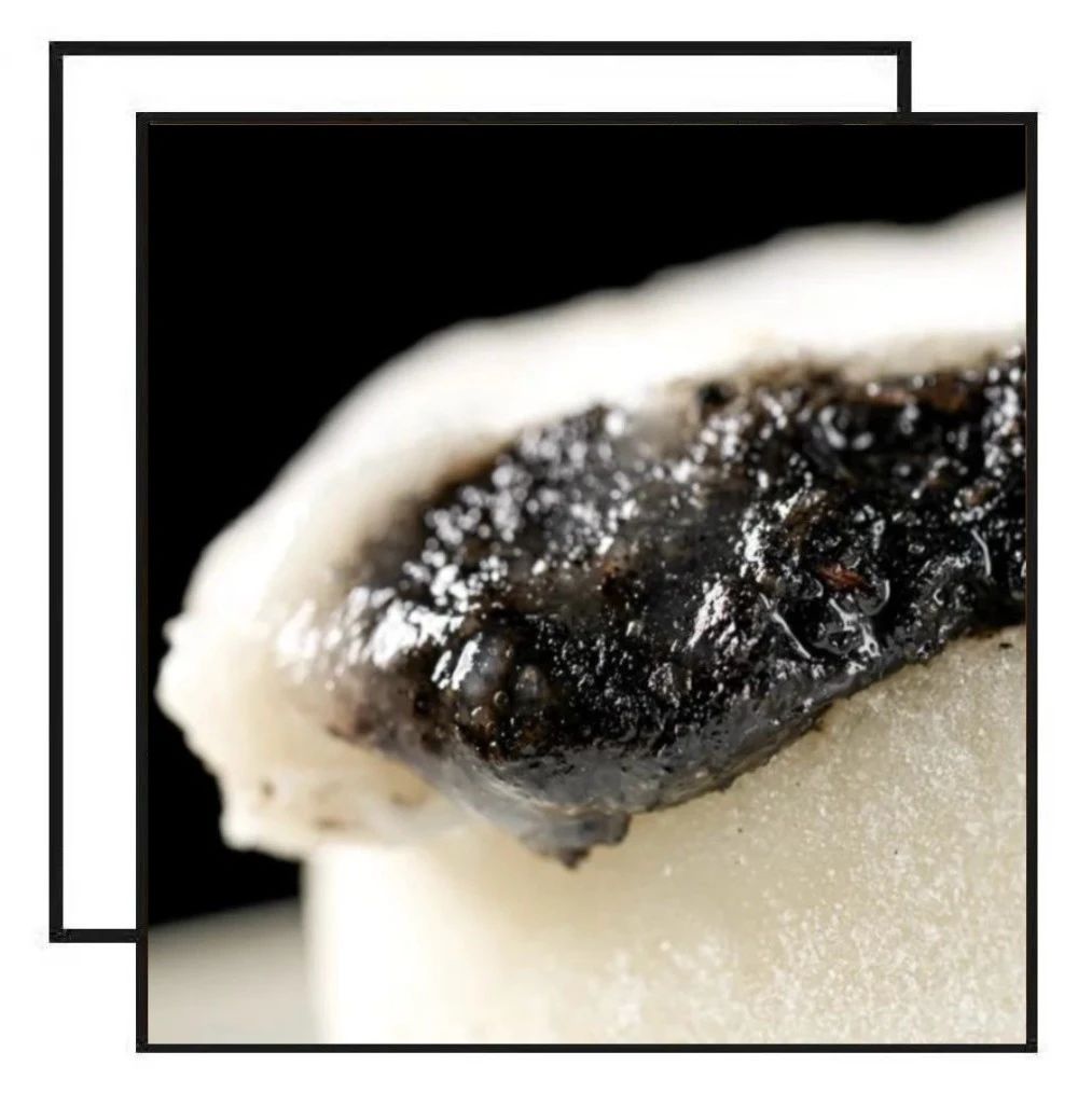 一口下去,牙齿都酥软了!古法手工麻糍,一份得锤近千下,外皮香脆、中间软糯、内馅多多!|糯米_新浪新闻
