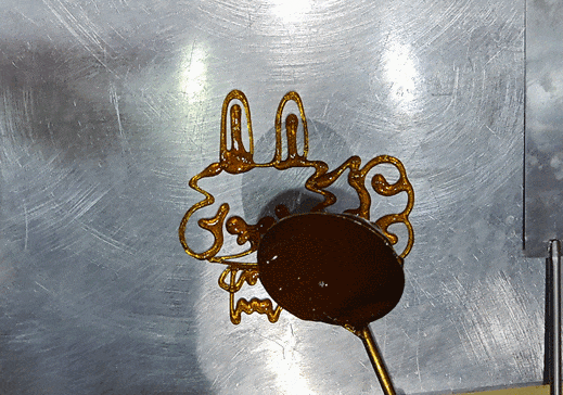 现场绘制的糖画芙芙