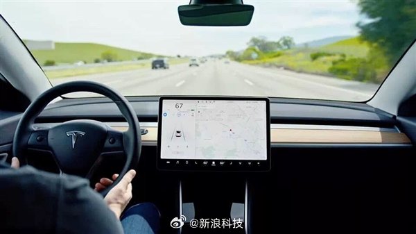 特斯拉自动驾驶操作繁琐遭吐槽:还不如自己开-新浪汽车