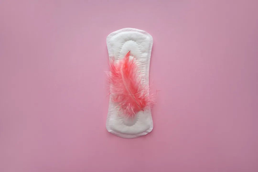 粉红色1虽然已经知道,每次来月经时,经血总是会和其他物质混合在一起