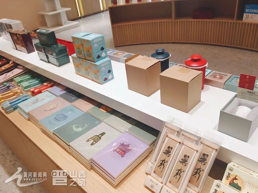 图为山西特产中心文创产品