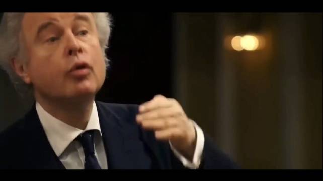 安德拉什·席夫钢琴演奏莫扎特《降E大调第二十二钢琴协奏曲》_新浪新闻