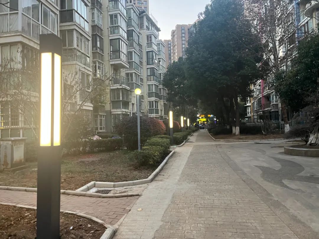 武汉一小区发钱,每家都有