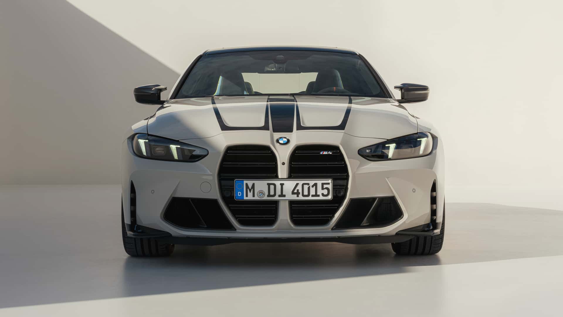 新款bmwm4m4敞篷版官图发布灯组造型升级