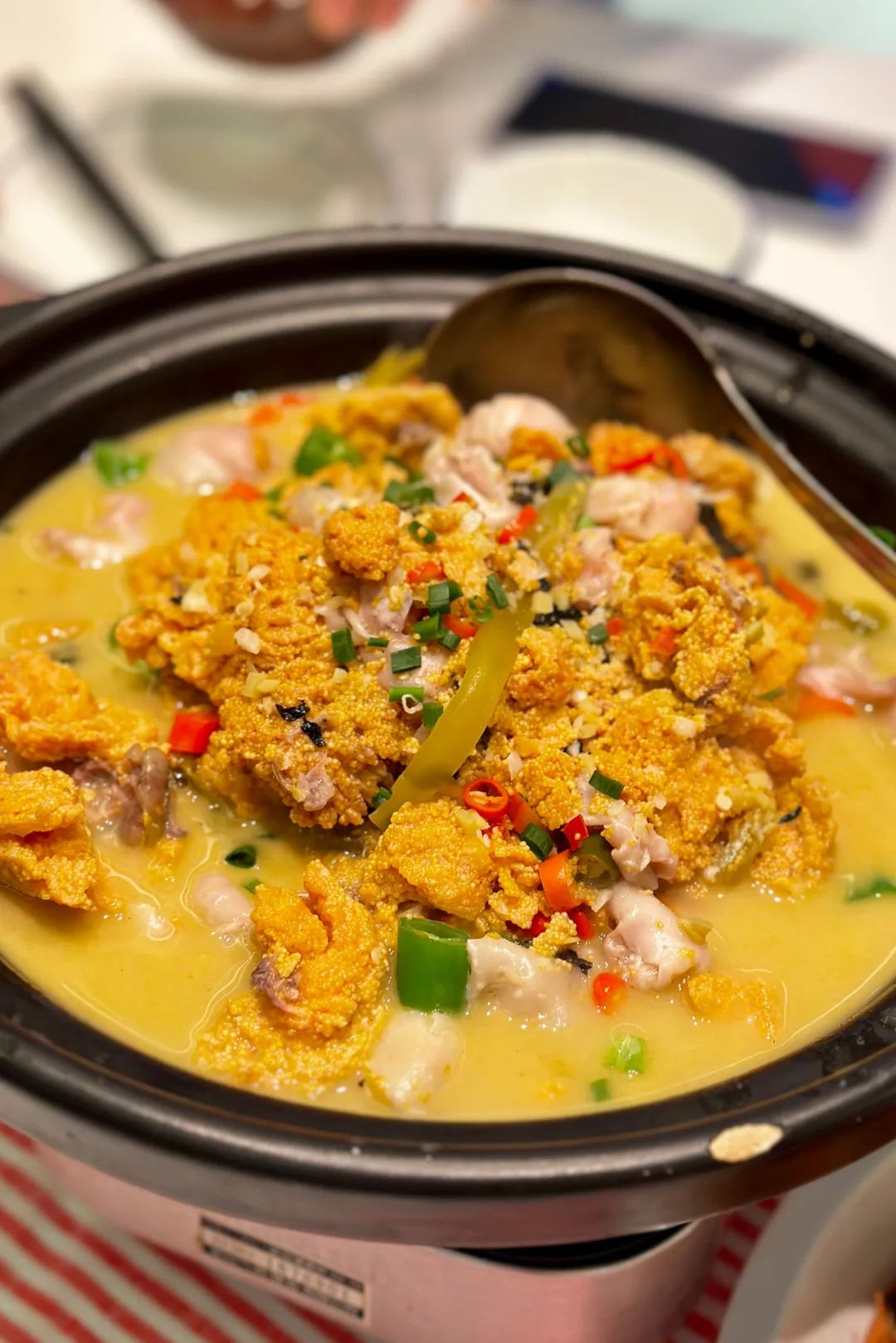 满满一锅鱼杂,美味又下饭.(摄影/哲哲呆不住)