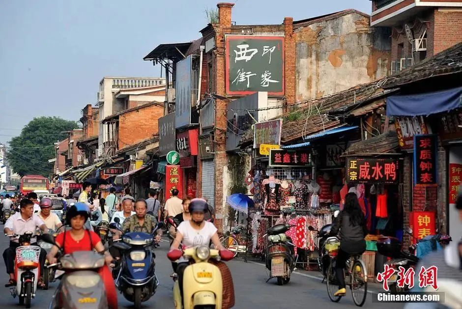 福建泉州千年古街——西街(资料图)