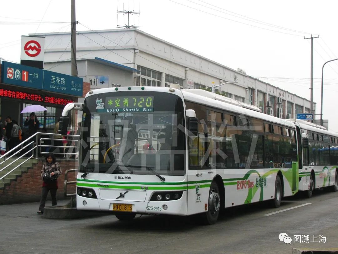720路swb6120v4le(s2g)型客车,莲花路地铁站@梅陇西路(魏家钧 摄)