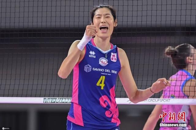 朱婷在比赛中(资料图 图片来源:icphoto)