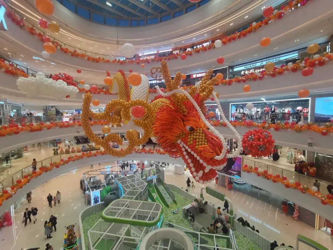 吾悦广场年味十足