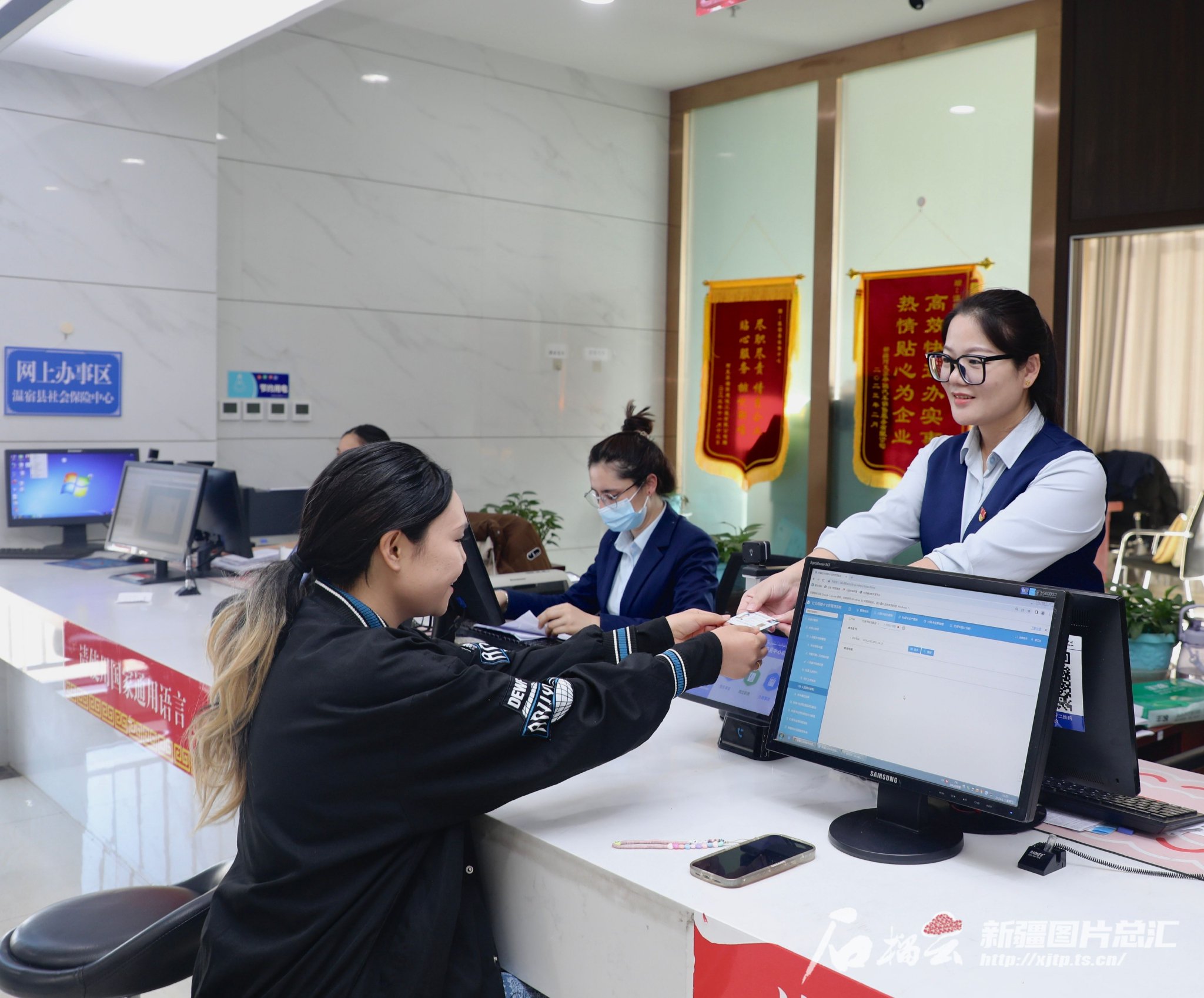 事项告知承诺制,常态化开展"厅局长走流程",窗口单位业务技能练兵比武