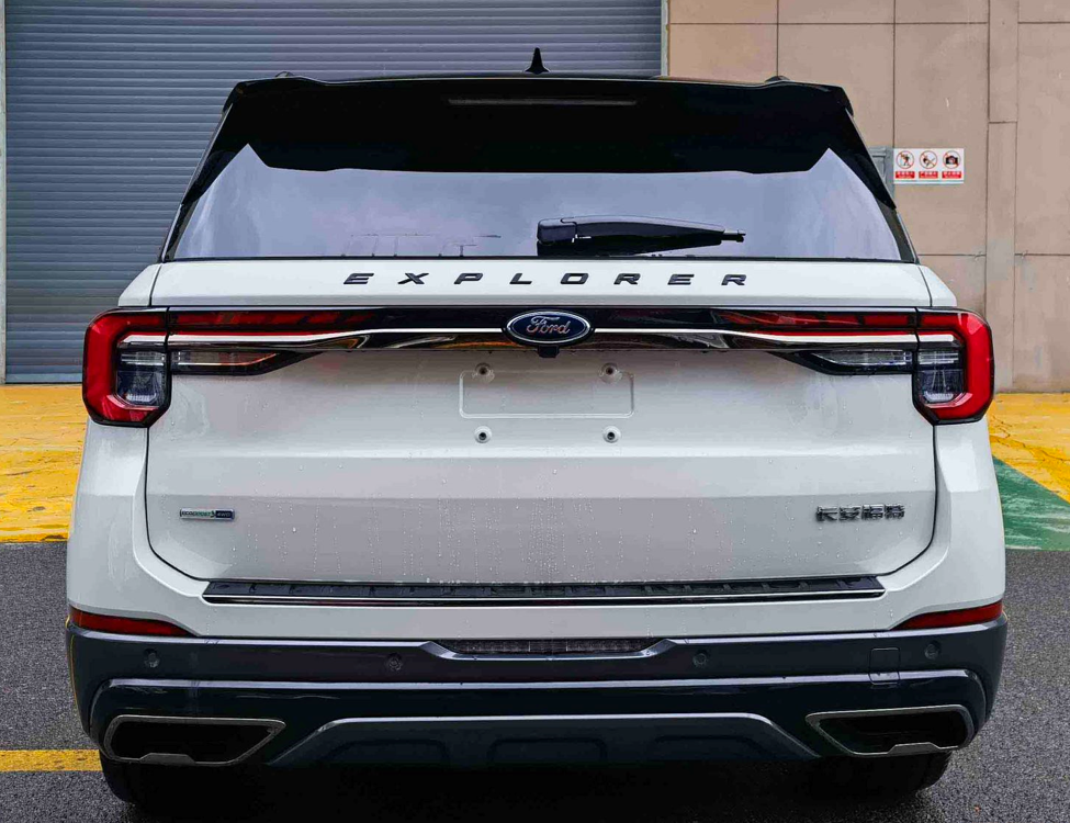 提供两种风格外观新款福特探险者申报图