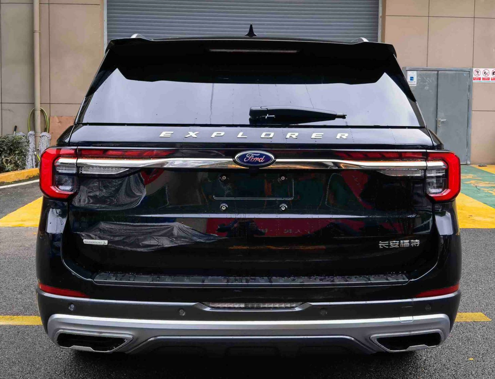 提供两种风格外观新款福特探险者申报图