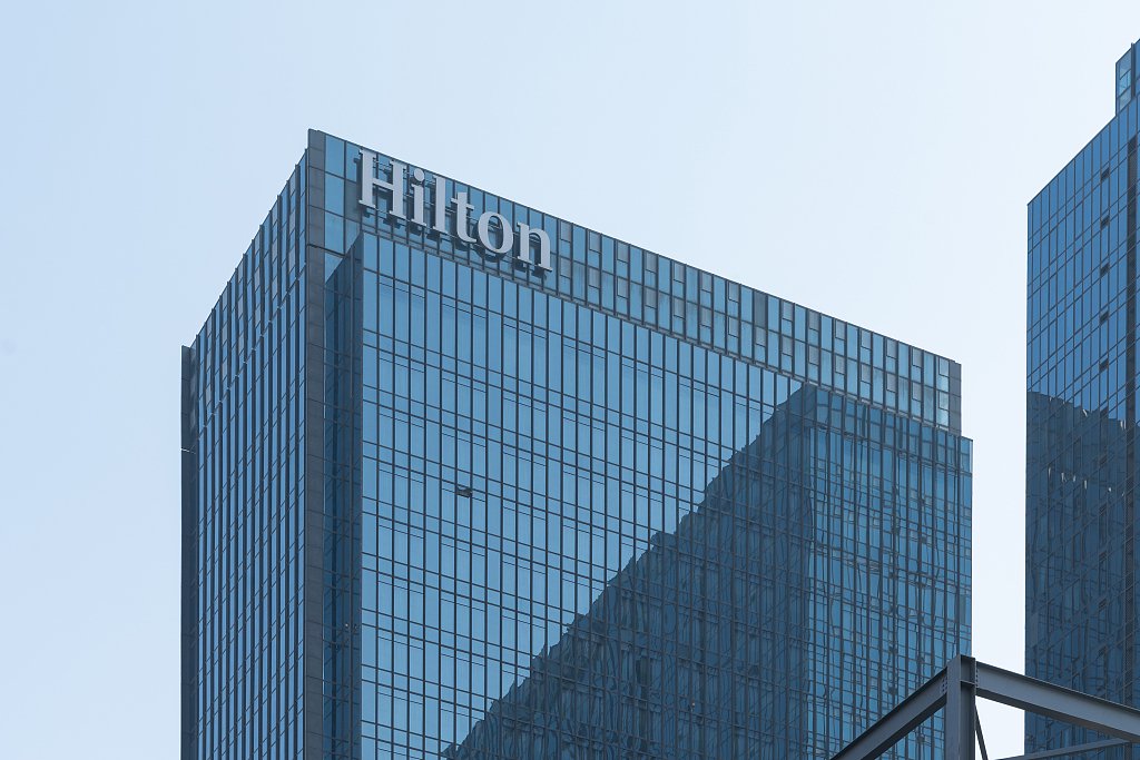 希尔顿:去年第四季度大中华区酒店平均单间客房收入同比增长72.8%|美