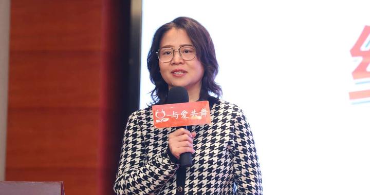 王洁教授:多学科规范诊疗,助力肺癌进入精准治疗时代|王洁|肺癌|肿瘤_新浪新闻