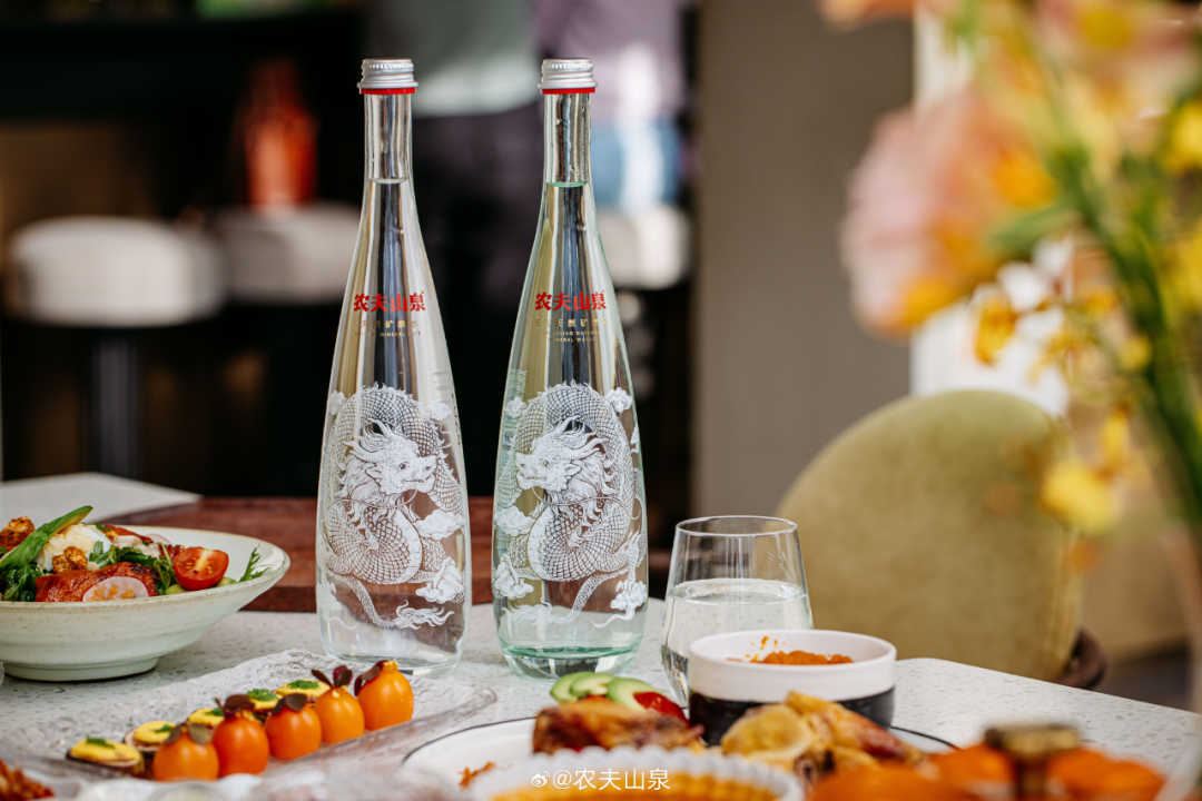 图片来源：农夫山泉