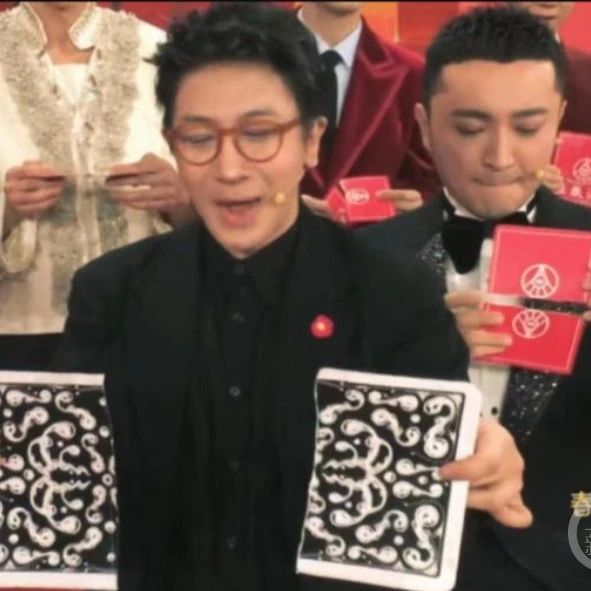 网友揭秘刘谦春晚魔术|守岁共此时|2024央视春晚|春节联欢晚会|顺序|尼格买提_新浪新闻