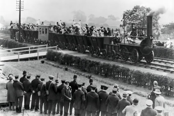图15 斯托克顿-达灵顿铁道通车百年纪念仪式现场