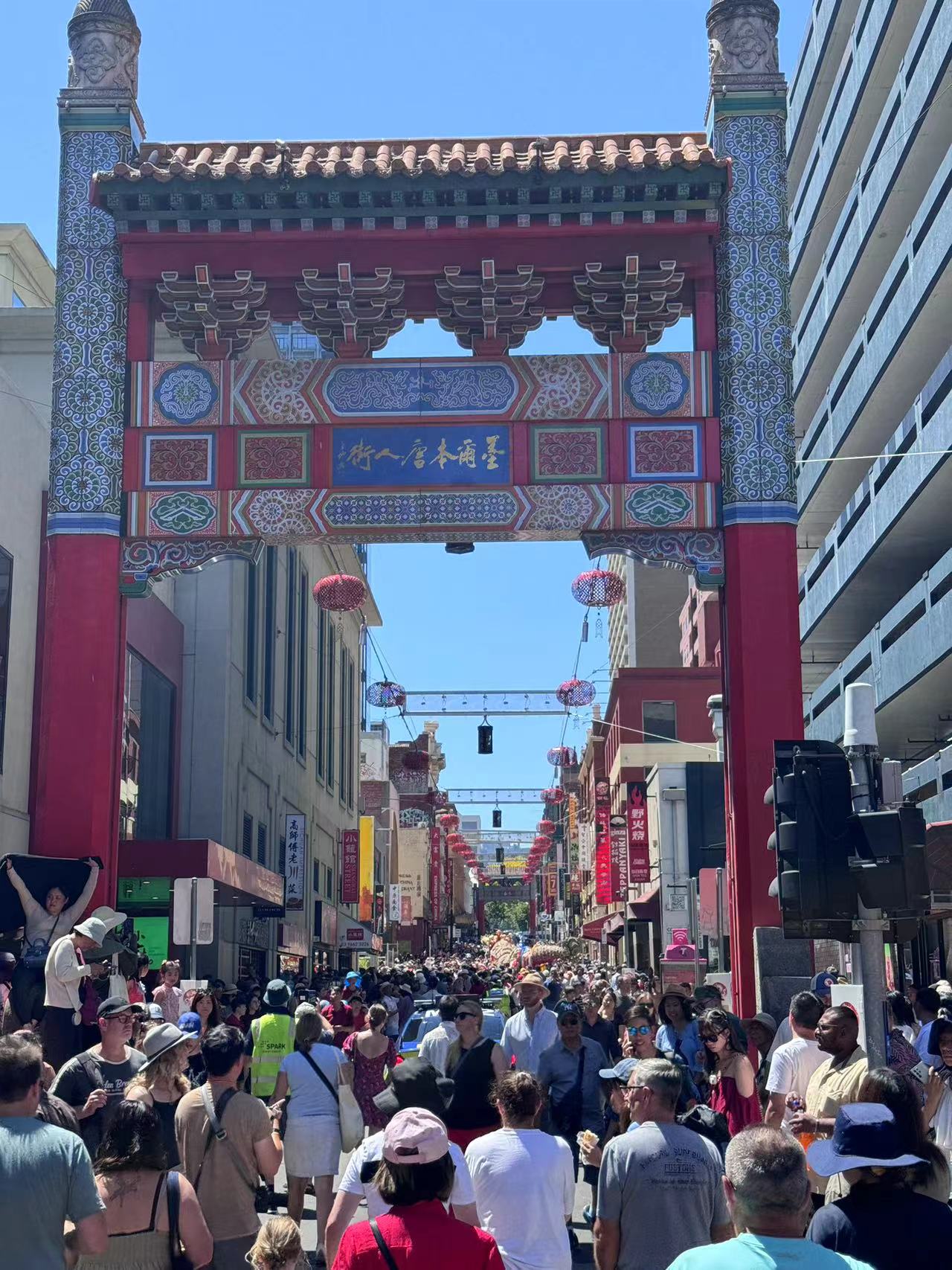 龙腾四海|彩龙舞动,澳大利亚各地庆祝中国农历新年|澳大利亚_新浪财经