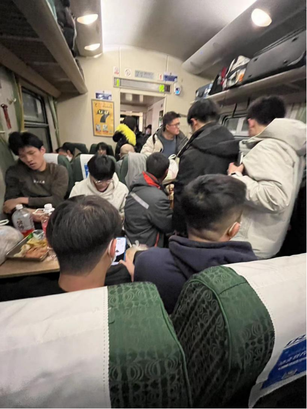 凌晨两点的火车