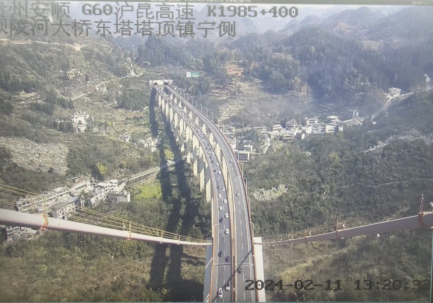 2月11日,g60沪昆高速交通流量大