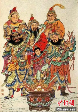 要不咱们小酌一杯？特朗普为了查尔斯三世取消威士忌关税
