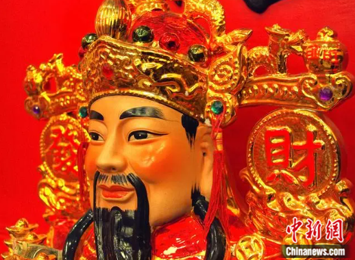 清乾隆青金石御题《携琴访友图》山子欣赏v1.6.7 官方安卓版