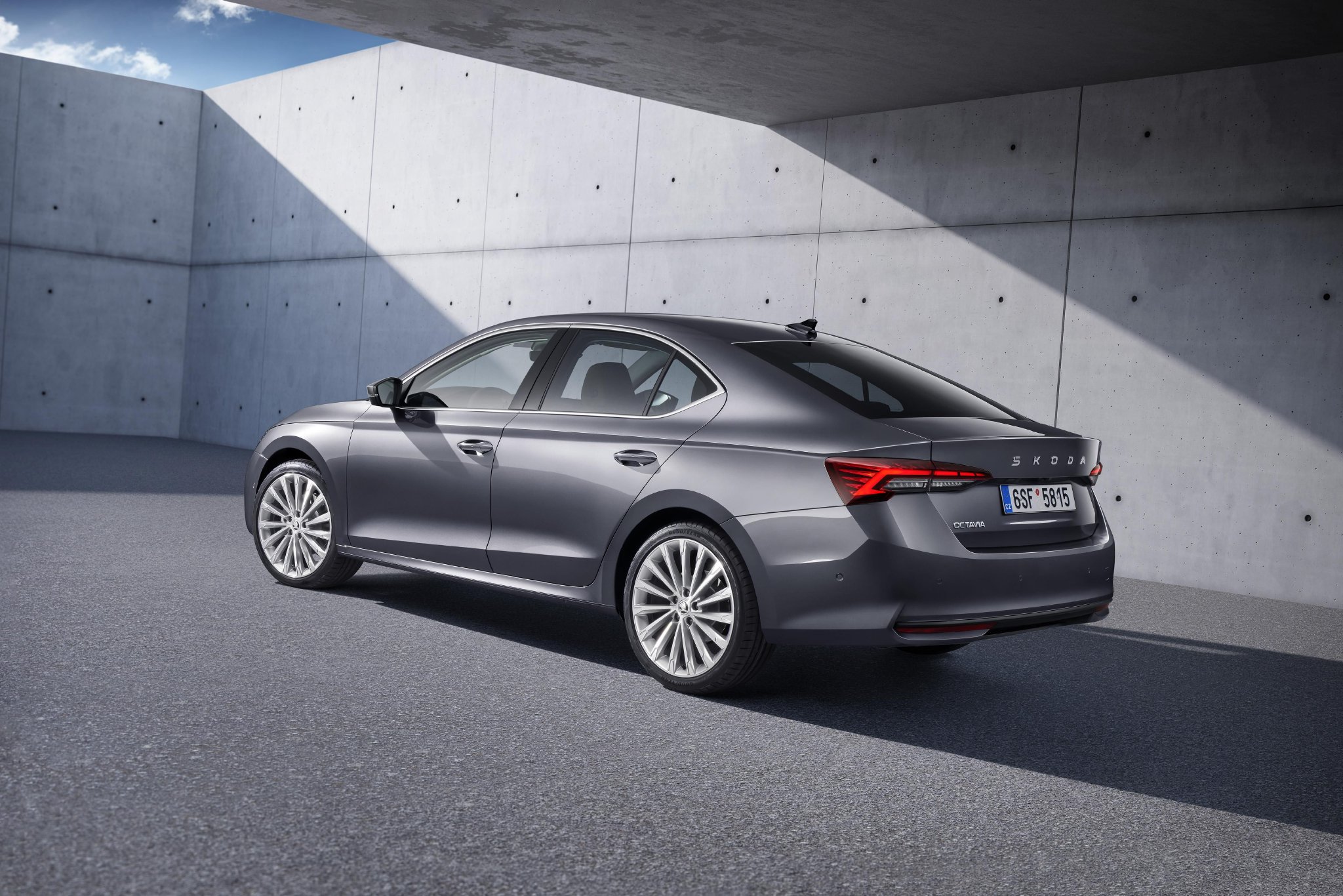 新款斯柯达明锐发布官图家族风格依旧明显