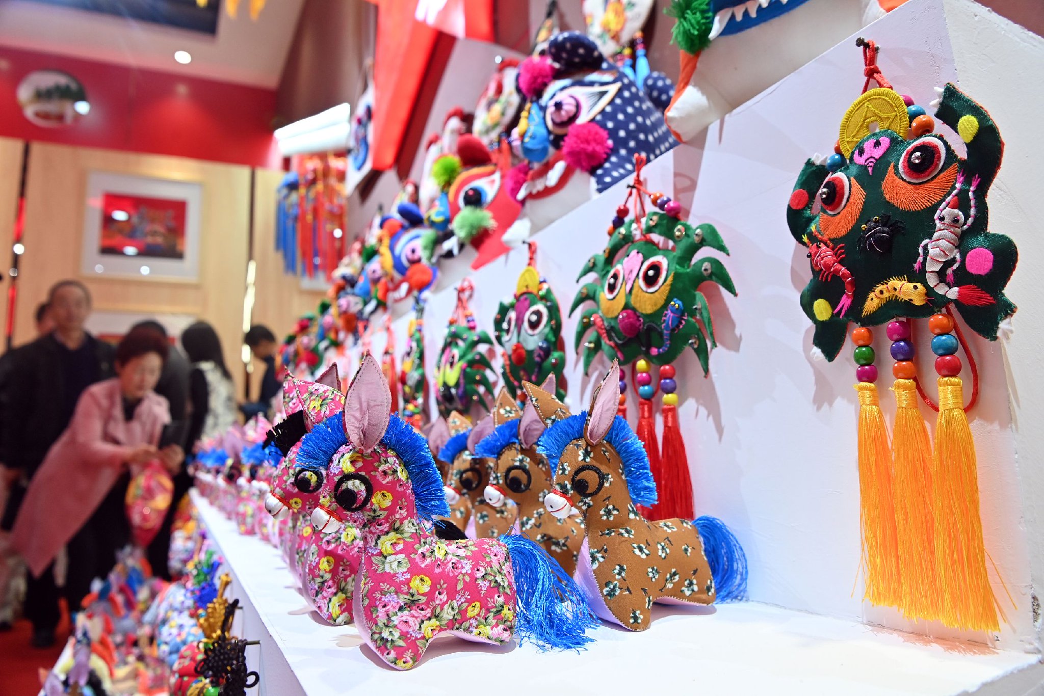 锦绣中国年丨庆阳香包,将喜气戴在身上