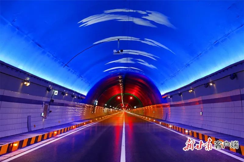 渭武高速图片