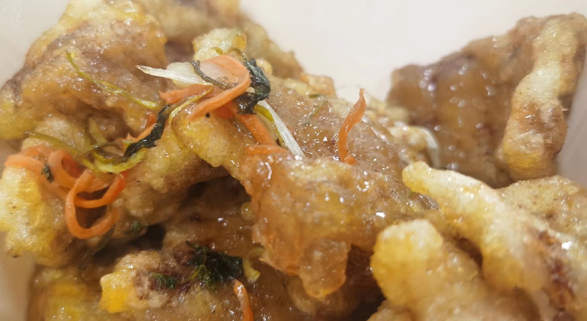 我家年味丨焦嫩锅包肉，源自冰城的地道滋味