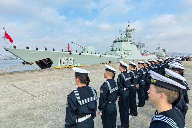 中国海军第46批护航编队起航赴亚丁湾|中国海军_新浪财经_新浪网