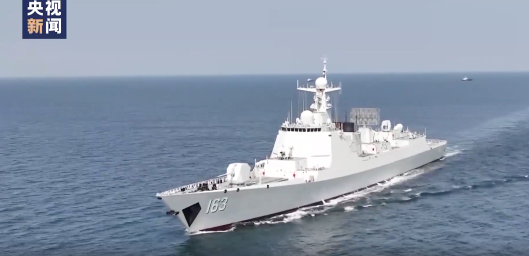焦作舰许昌舰洪湖舰起航