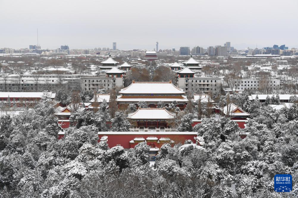 2月21日在景山公园沿北京中轴线向北拍摄的雪景。西藏大部、重庆、东海西南部海域、宁夏、            <p style=