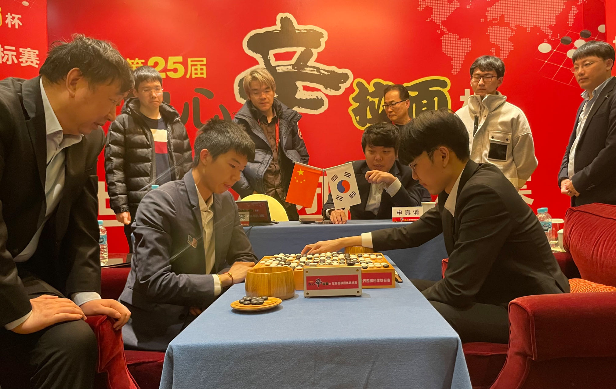 中国围棋队教练俞斌：农心杯错失机会，击败申真谞仍是挑战|申真谞|农心杯|俞斌_新浪新闻