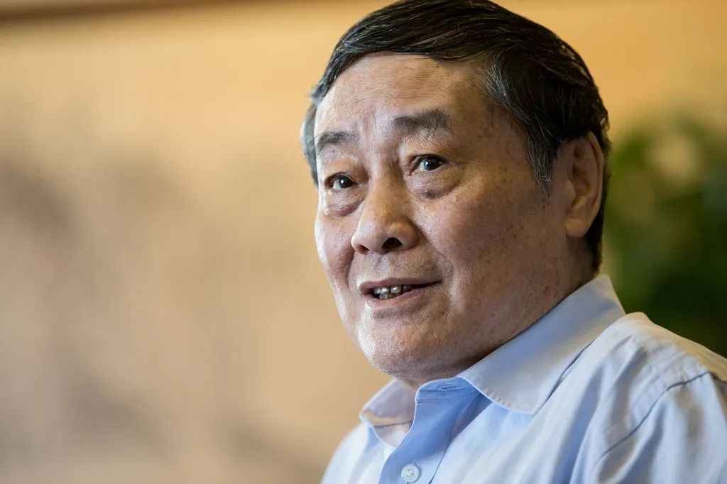 宗庆后去世:他是"繁花"一代企业家的缩影 | 新京报快评