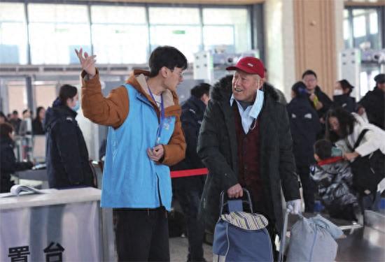 帮助他人,快乐自己_新浪财经_新浪网