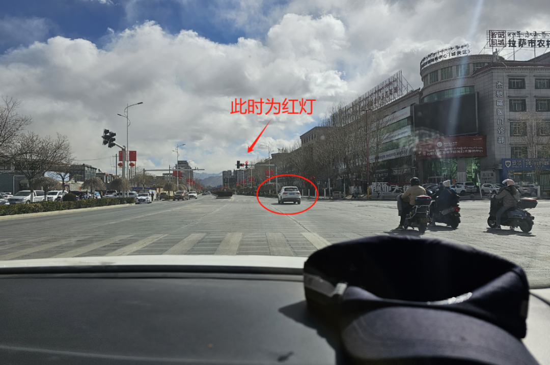 拉萨一男子竟当着警察面做这事,结果.|拉萨市_新浪财经_新浪网