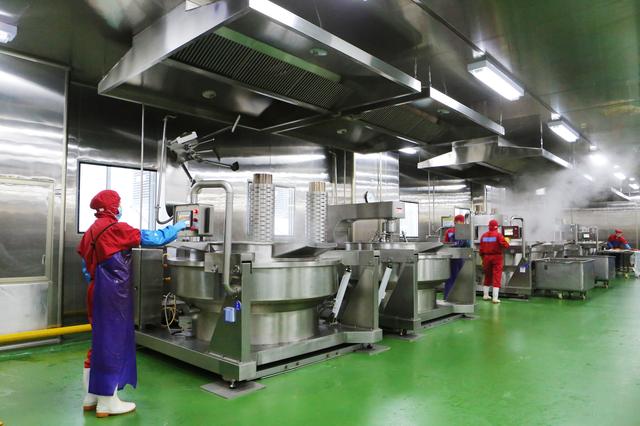 健康食品企业生产车间供图 兴化市委宣传部