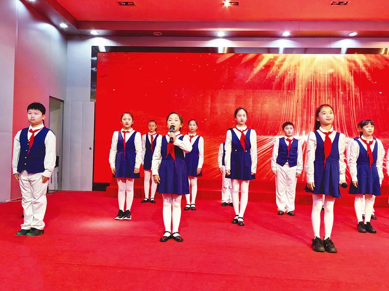 南宁市秀田小学举行了以"坚定民族自信 树立世界视野"为主题的"开学第