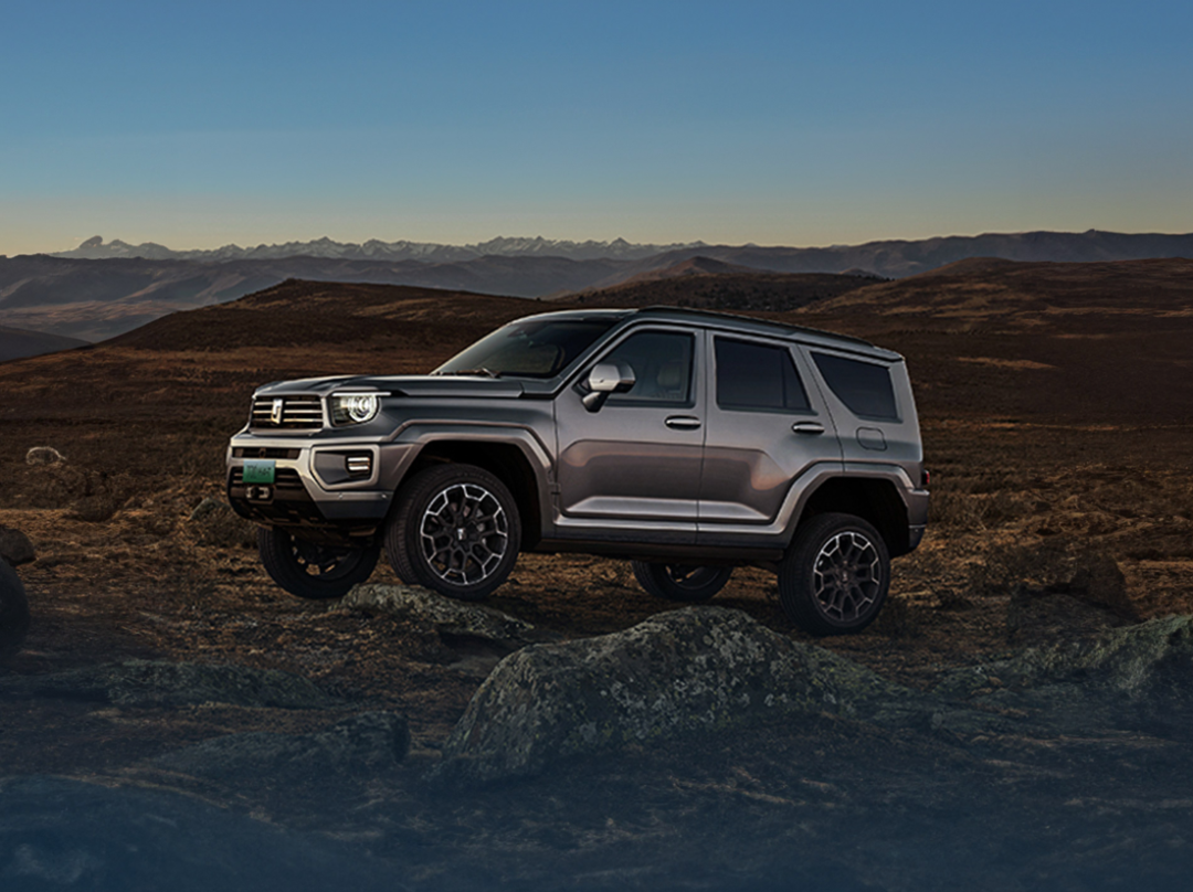 豪华 硬派suv=坦克700 hi4-t|越野_新浪财经_新浪网