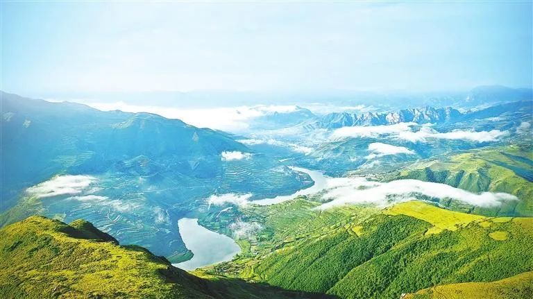 绿满山川的康乐县阿姑山. 甘肃省林业和草原局供图