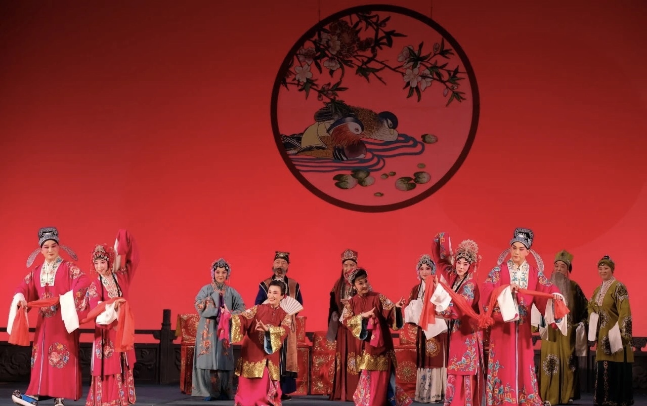 文旅新看点:京冀两地评剧艺术家共唱《花为媒》_北京时间_新浪新闻