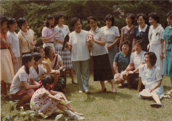 单仰萍:因为越剧《红楼梦》……_新浪财经_新浪网