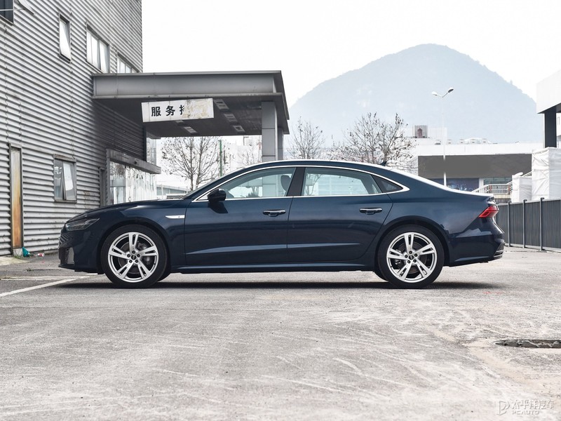 售价4187万元起新款奥迪a7l正式上市新增rs竞速套件