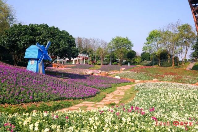 南宁园博园第二届巨型稻草人王国盛大迎客