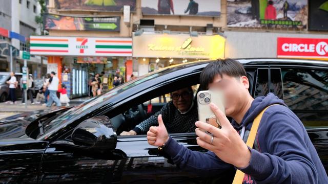 香港第一位影帝放弃奔驰轿车最终选择国产车座驾接地气