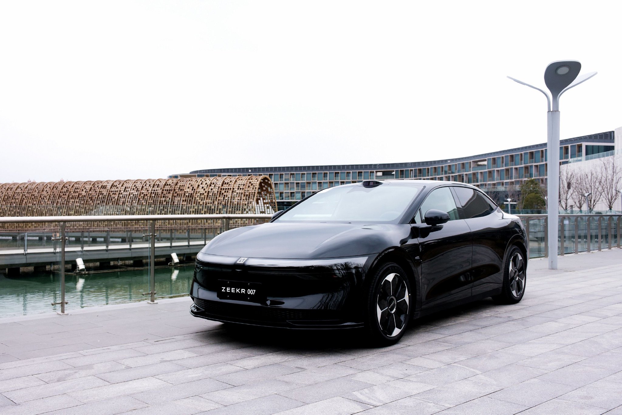 专访极氪汽车副总裁战乱的年代没有和平