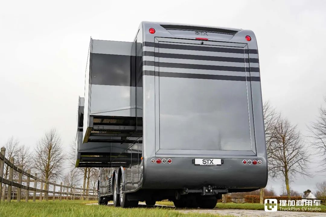 v8发动机的豪华a型房车欧洲房车大厂stx打造斯堪尼亚590s房车了解一下